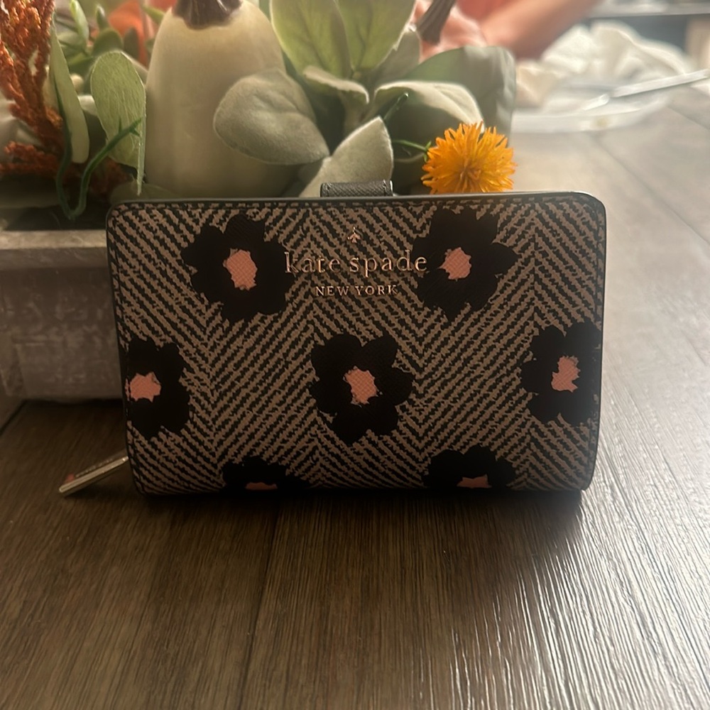 Kate Spade Staci medium bifold wallet
